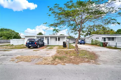 Exterior - 703 E 37th St, Hialeah, FL 33013 photo 7 of 7