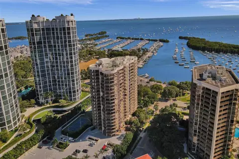 2843 S Bayshore Dr #4C, Miami, FL 33133
