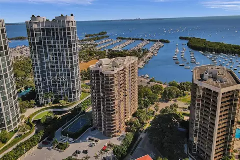 2843 S Bayshore Dr #4C, Miami, FL 33133