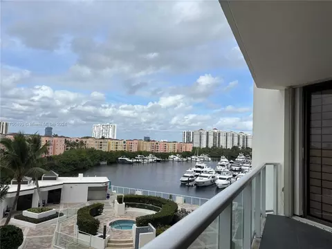 19500 Turnberry Way #5C, Aventura, FL 33180