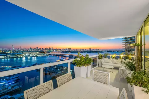 400 Alton Rd #1201, Miami Beach, FL 33139