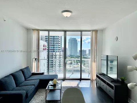 79 SW 12th St #1804, Miami, FL 33130