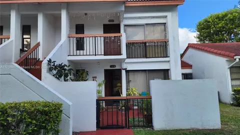 7435 SW 153rd Ct #104-6, Miami, FL 33193