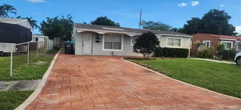 1141 N 70th Way, Hollywood, FL 33024