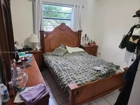 Bedroom - 1725 W 58th St, Hialeah, FL 33012 photo 3 of 5