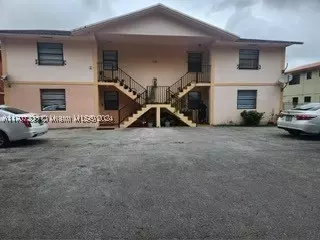 1725 W 58th St, Hialeah, FL 33012 photo 1