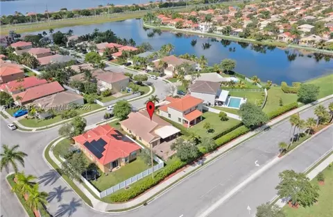 18723 SW 15th St, Pembroke Pines, FL 33029