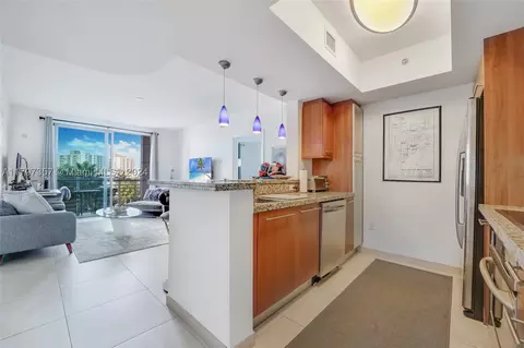 110 Washington Ave #1617, Miami Beach, FL 33139