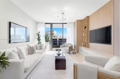 1000 Brickell Plz #PH5003, Miami, FL 33131
