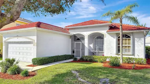 460 SE 25th Dr, Homestead, FL 33033
