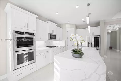 9240 E Meridian Dr E, Parkland, FL 33076