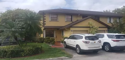 1091 NE 209th Ter #1091, Miami, FL 33179