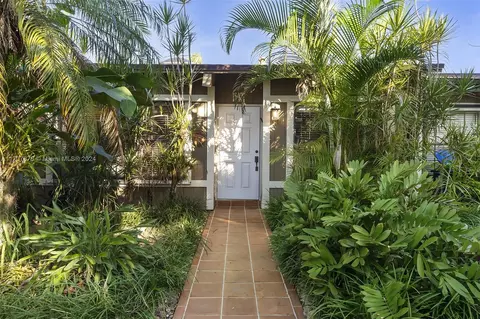 13407 SW 102 Ln #13407, Miami, FL 33186