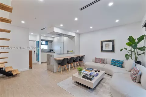 798 Crandon Blvd #39-C, Key Biscayne, FL 33149