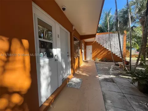 7901 SW 64th Ave #11, South Miami, FL 33143