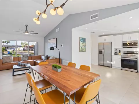 8660 Johnson St, Pembroke Pines, FL 33024