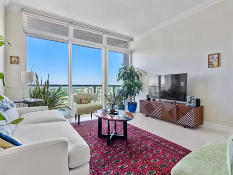 100 Bayview Dr #PH03, Sunny Isles Beach, FL 33160