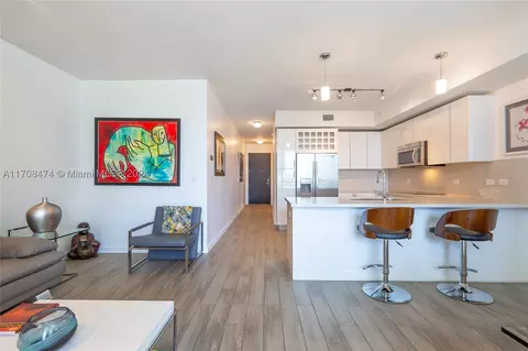 999 SW 1st Ave #1602, Miami, FL 33130