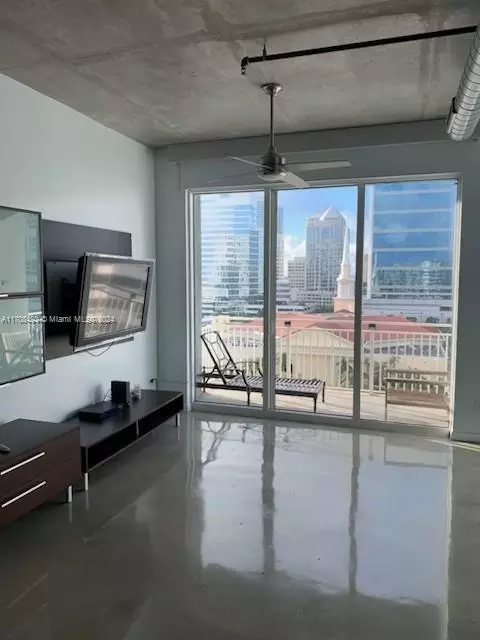 313 NE 2nd St #1002, Fort Lauderdale, FL 33301