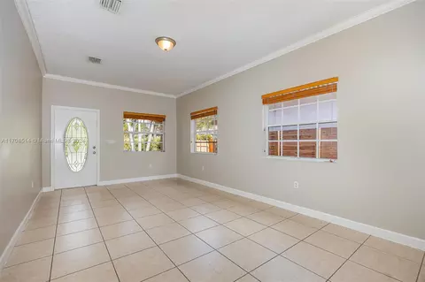 Living - 15744 SW 69th Ln, Miami, FL 33193 photo 1 of 6