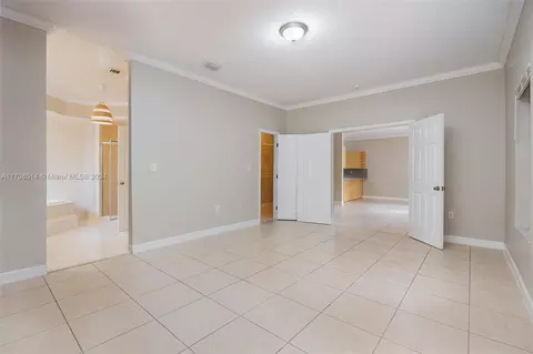 Living - 15744 SW 69th Ln, Miami, FL 33193 photo 5 of 6