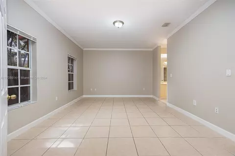 Living - 15744 SW 69th Ln, Miami, FL 33193 photo 6 of 6