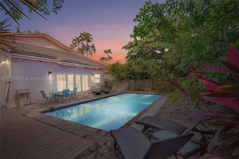 375 Golden Beach Dr, Golden Beach, FL 33160