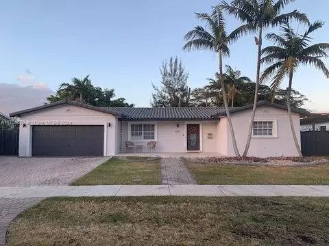 12813 SW 45th Ter, Miami, FL 33175