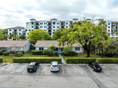 9433 SW 174th St #9433, Palmetto Bay, FL 33157