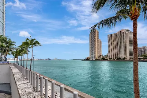 325 S Biscayne Blvd #2614, Miami, FL 33131
