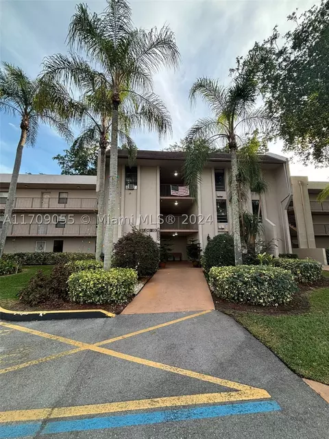 8150 W Mcnab Rd #316, Tamarac, FL 33321