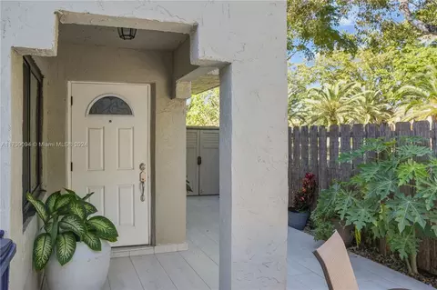 15385 SW 104th Ter #5, Miami, FL 33196
