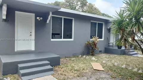 1085-1087 NW 52nd St, Miami, FL 33127