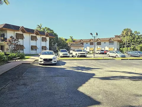 9350 SW 77th Ave #G7, Miami, FL 33156