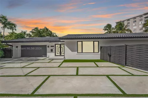13300 Arch Creek Ter, North Miami, FL 33181