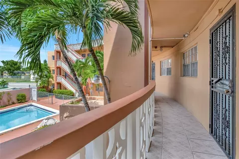 11 SW 52nd Ave #6C, Miami, FL 33134
