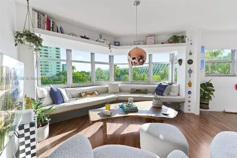 1881 Washington Ave #4G, Miami Beach, FL 33139