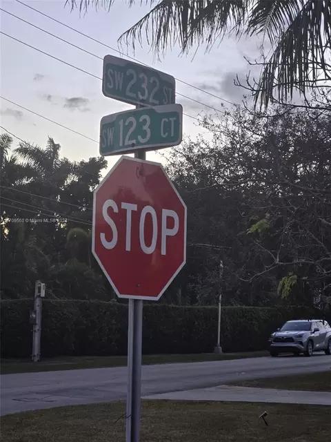 232 St 123 Ct, Miami, FL 33170