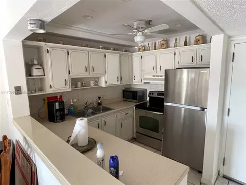 201 180th Dr #411, Sunny Isles Beach, FL 33160