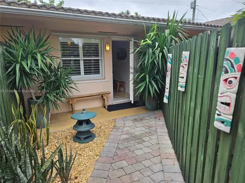 728 NE 13th Ct #13, Fort Lauderdale, FL 33304