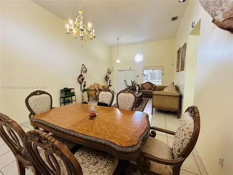 7169 W 4th Way, Hialeah, FL 33014 photo 4