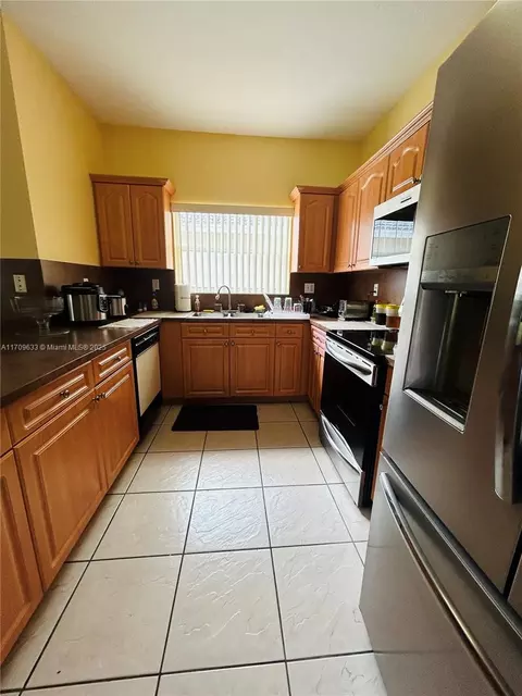 7169 W 4th Way, Hialeah, FL 33014 photo 7
