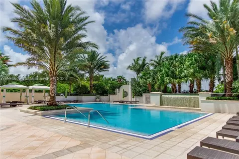 2800 Island Blvd #1103, Aventura, FL 33160
