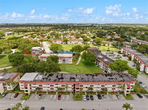 711 S Hollybrook Dr #109, Pembroke Pines, FL 33025