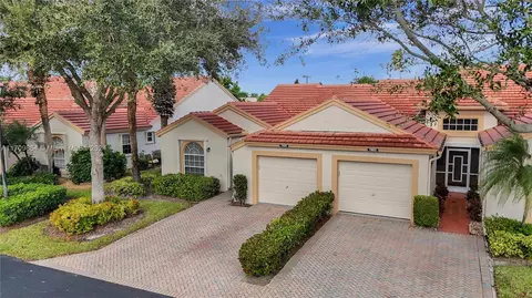7809 Silver Lake Dr, Delray Beach, FL 33446