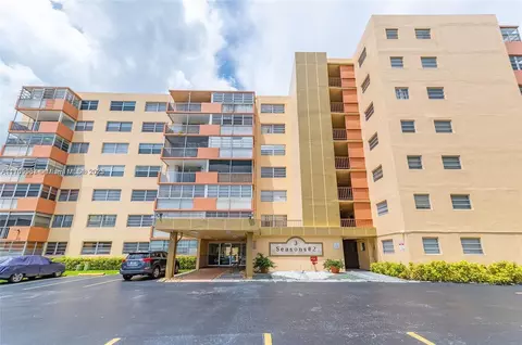16400 NE 17th Ave #707, North Miami Beach, FL 33162