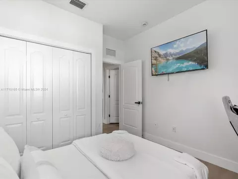 8001 W 36th Ave #5, Hialeah, FL 33018 photo 25