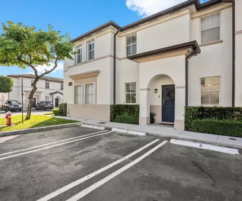 8001 W 36th Ave #5, Hialeah, FL 33018