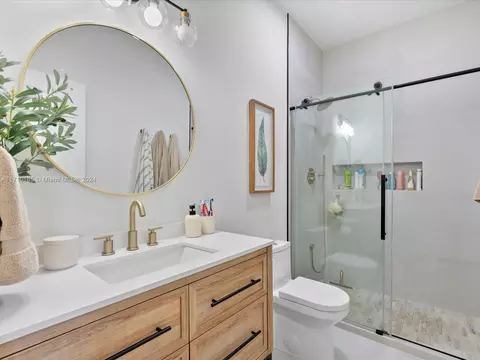 8001 W 36th Ave #5, Hialeah, FL 33018 photo 27