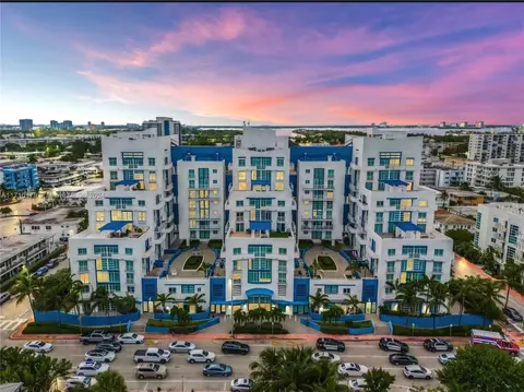 7600 Collins Ave #400, Miami Beach, FL 33141